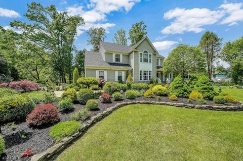 42 Farview Dr, Hackettstown, NJ 07840 photo 1