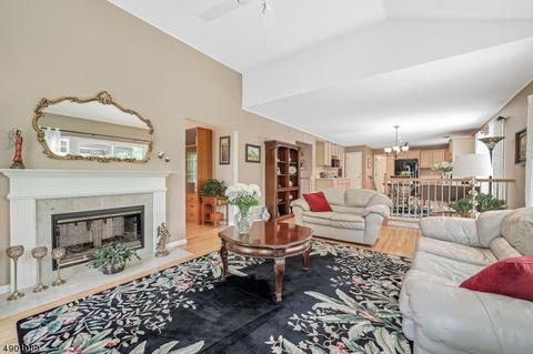 42 Farview Dr, Hackettstown, NJ 07840 photo 8