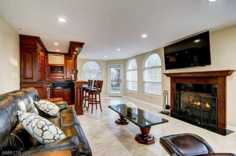 25 Greenbrook Rd, Middlesex, NJ 08846 photo 16