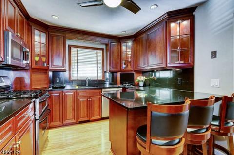 25 Greenbrook Rd, Middlesex, NJ 08846 photo 8