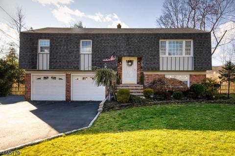 25 Greenbrook Rd, Middlesex, NJ 08846 photo 2