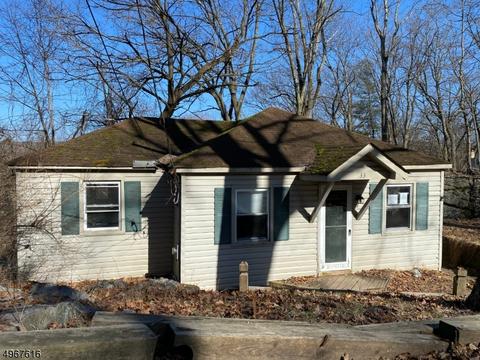 33 Skyland Ave, Wanaque Boro, NJ 07420 photo 1