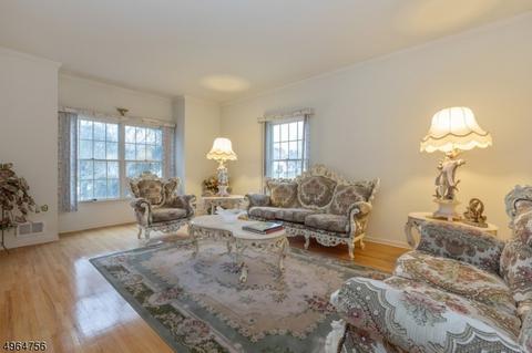 56 Bourbon St, Wayne, NJ 07470 photo 7