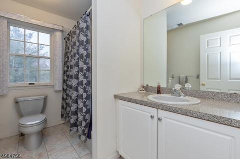 56 Bourbon St, Wayne, NJ 07470 photo 14