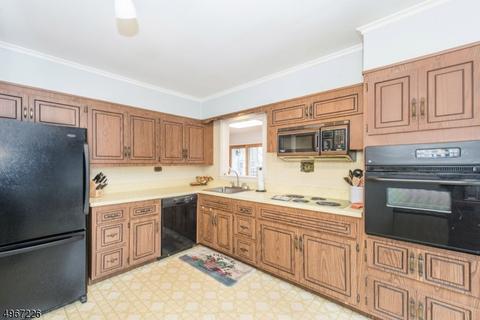 72 Maple Ave, Berkeley Heights, NJ 07922 photo 16