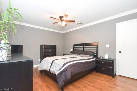 110 Fieldstone Pl, Wayne, NJ 07470 photo 16