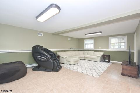 110 Fieldstone Pl, Wayne, NJ 07470 photo 17
