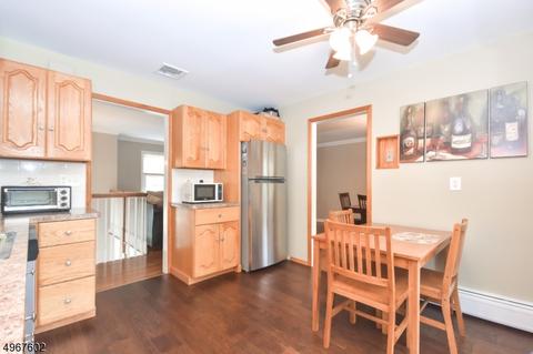 110 Fieldstone Pl, Wayne, NJ 07470 photo 12