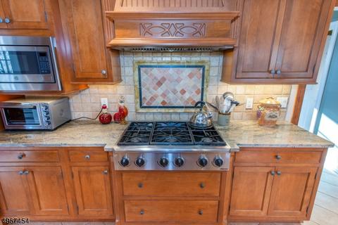 1 Jay Dr, Randolph, NJ 07869 photo 10