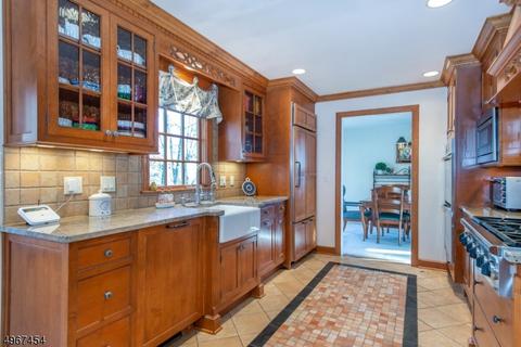 1 Jay Dr, Randolph, NJ 07869 photo 6