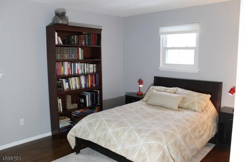 14 Michael Ct, Dover, NJ 07801 photo 9