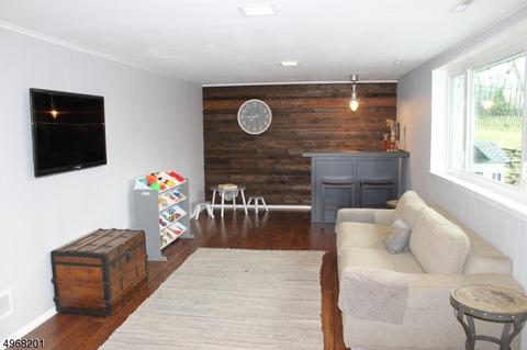 14 Michael Ct, Dover, NJ 07801 photo 12