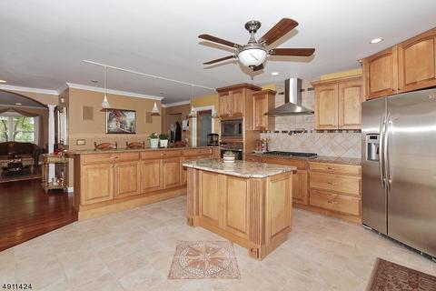 139 Irwin St, Springfield, NJ 07081 photo 8