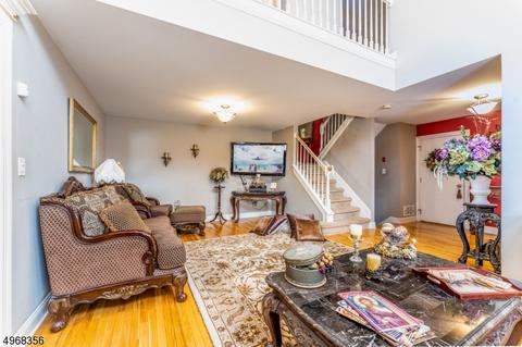 11 Harrier Ct, Wayne, NJ 07470 photo 6