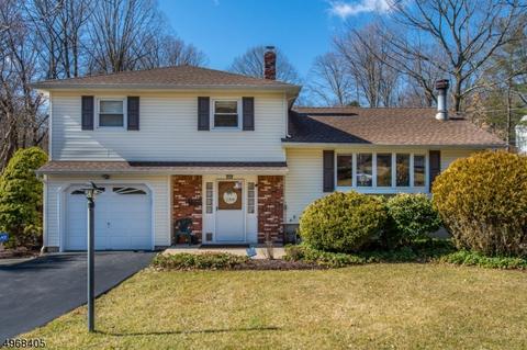 155 Kiwanis Dr, Wayne, NJ 07470 photo 1