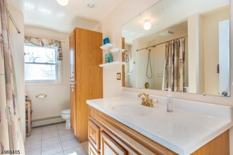 155 Kiwanis Dr, Wayne, NJ 07470 photo 12