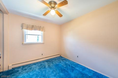 155 Kiwanis Dr, Wayne, NJ 07470 photo 16