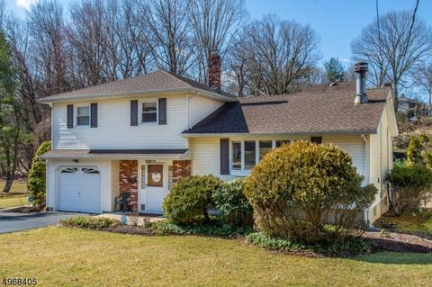 155 Kiwanis Dr, Wayne, NJ 07470 photo 3