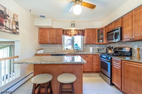 155 Kiwanis Dr, Wayne, NJ 07470 photo 5