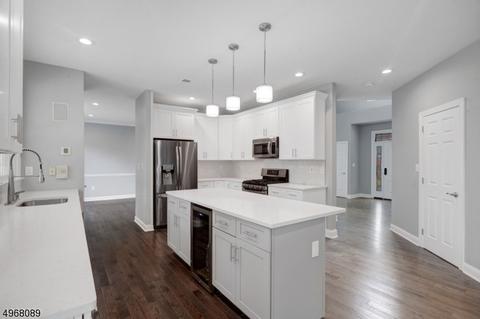 31 Almadera Dr, Wayne, NJ 07470 photo 6