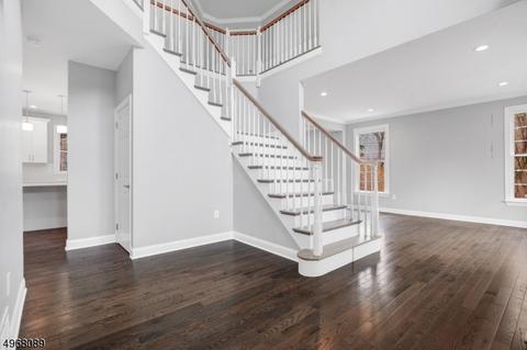 31 Almadera Dr, Wayne, NJ 07470 photo 2
