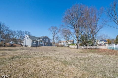 7 Toucan Ct, Wayne, NJ 07470 photo 4