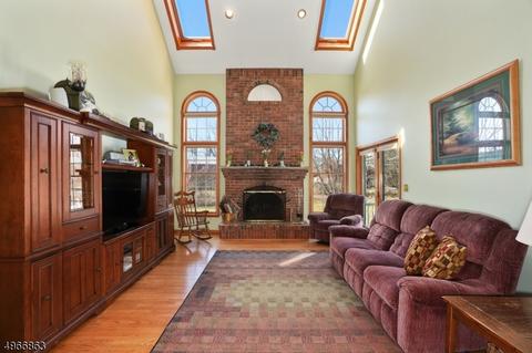 1 Coachman Dr, Hampton, NJ 08827 photo 8