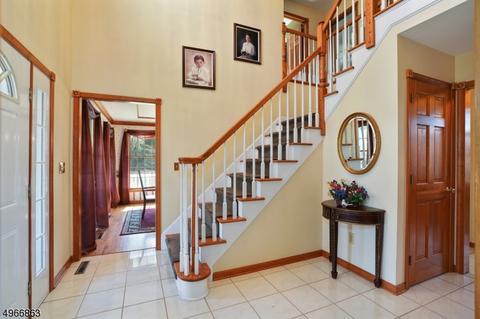 1 Coachman Dr, Hampton, NJ 08827 photo 4