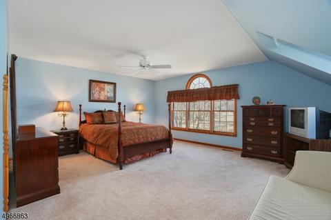 1 Coachman Dr, Hampton, NJ 08827 photo 15