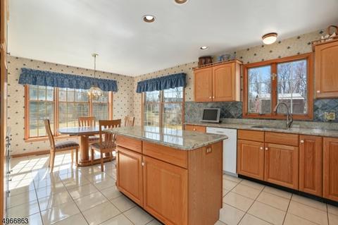 1 Coachman Dr, Hampton, NJ 08827 photo 10
