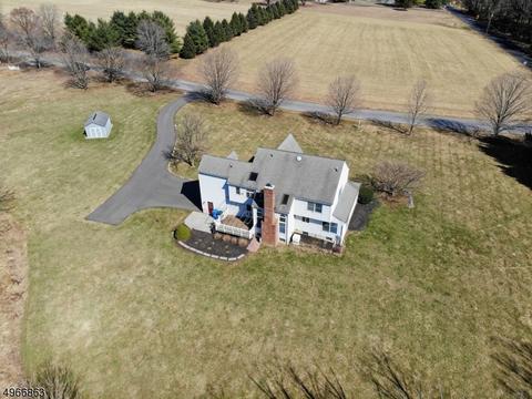 1 Coachman Dr, Hampton, NJ 08827 photo 24