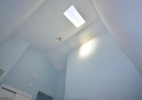 9 Tree Top Rd, Middlesex, NJ 08846 photo 15