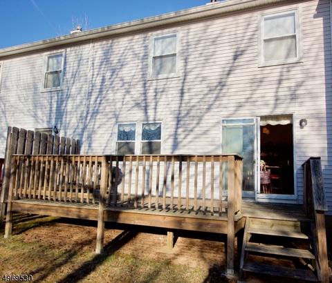 9 Tree Top Rd, Middlesex, NJ 08846 photo 19