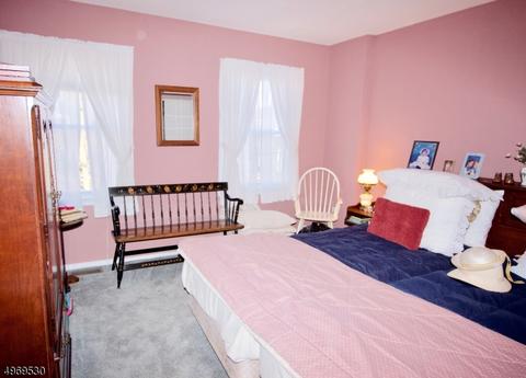 9 Tree Top Rd, Middlesex, NJ 08846 photo 9