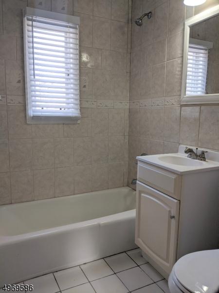 558 Mountainview Dr, North Plainfield, NJ 07063 photo 8