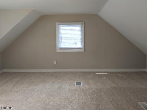 558 Mountainview Dr, North Plainfield, NJ 07063 photo 10