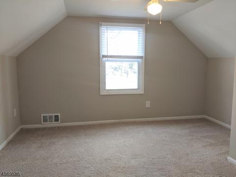 558 Mountainview Dr, North Plainfield, NJ 07063 photo 12