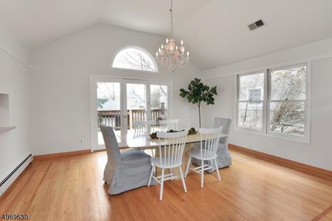 576 Schaefer Ave, Oradell, NJ 07649 photo 8