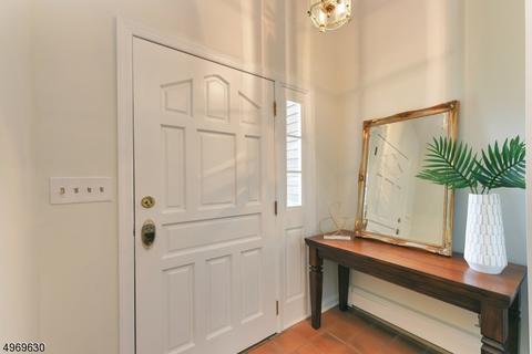 576 Schaefer Ave, Oradell, NJ 07649 photo 3