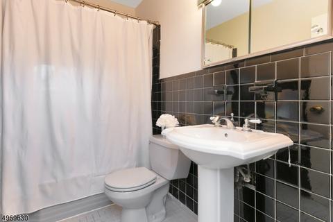 576 Schaefer Ave, Oradell, NJ 07649 photo 15