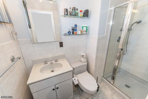 31 Huron Ave, Wayne, NJ 07470 photo 13