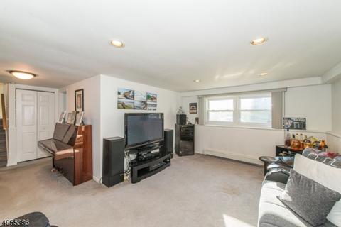 31 Huron Ave, Wayne, NJ 07470 photo 18
