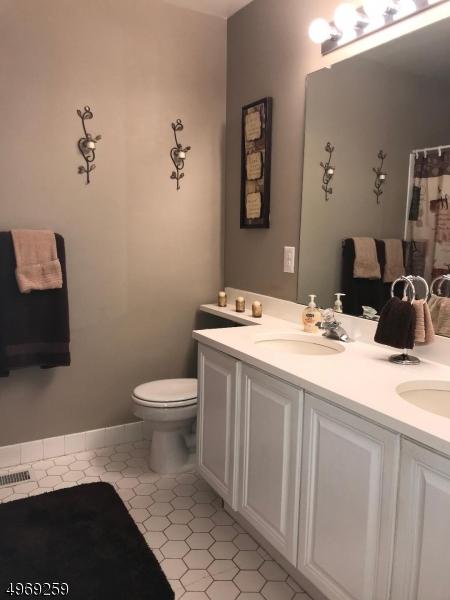 187 Warbler Dr, Wayne, NJ 07470 photo 18