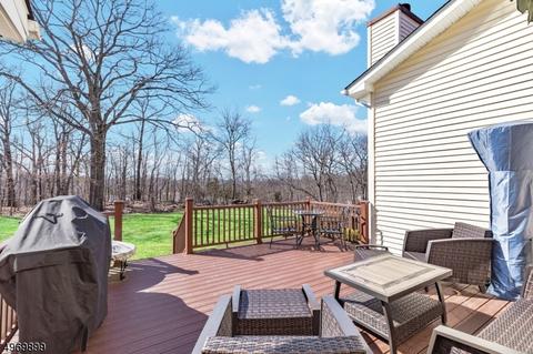 59 Butternut Dr, Wayne, NJ 07470 photo 2