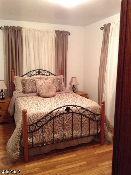1041 Thomas St, Hillside, NJ 07205 photo 7