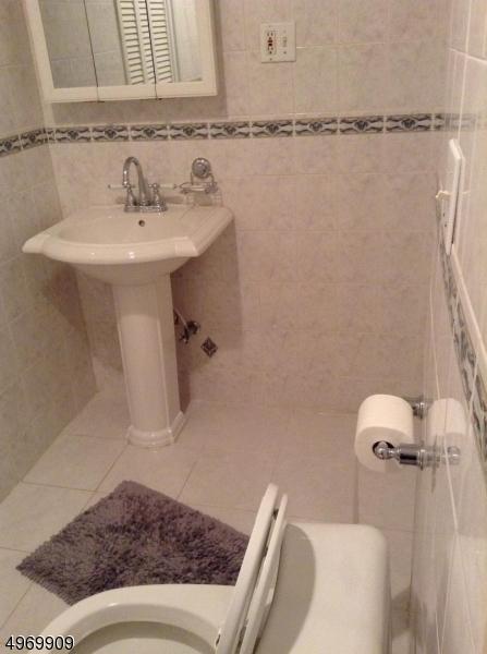 1041 Thomas St, Hillside, NJ 07205 photo 11