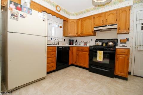 64 Deerfield Rd, Wayne, NJ 07470 photo 6