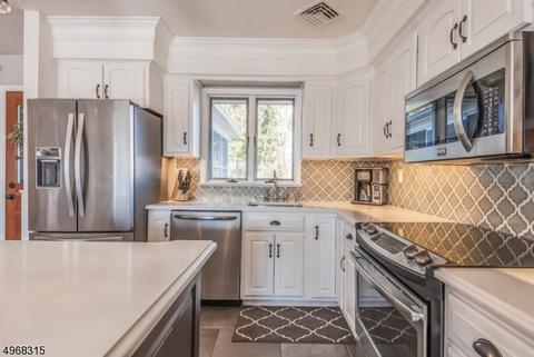 8 Putters Rd, Roxbury Twp., NJ 07876 photo 10