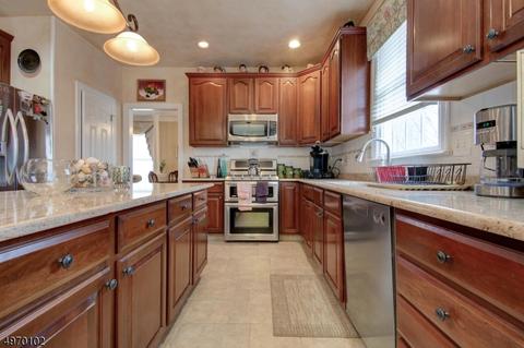 4 Thorne Hl, Wayne Twp., NJ 07470 photo 12