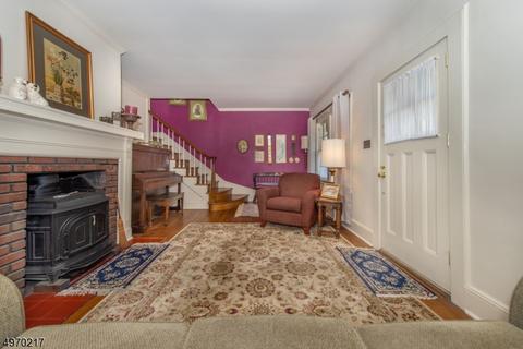 19 Grover Ln, Caldwell, NJ 07006 photo 4